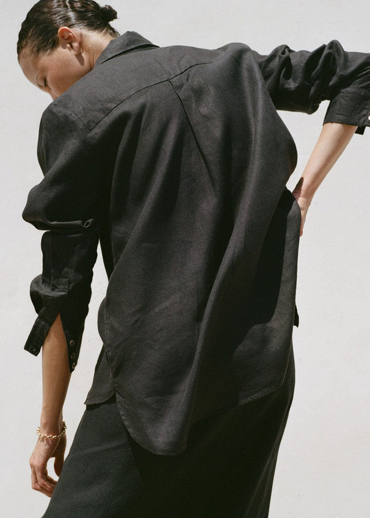The Gina Oversized Shirt in black