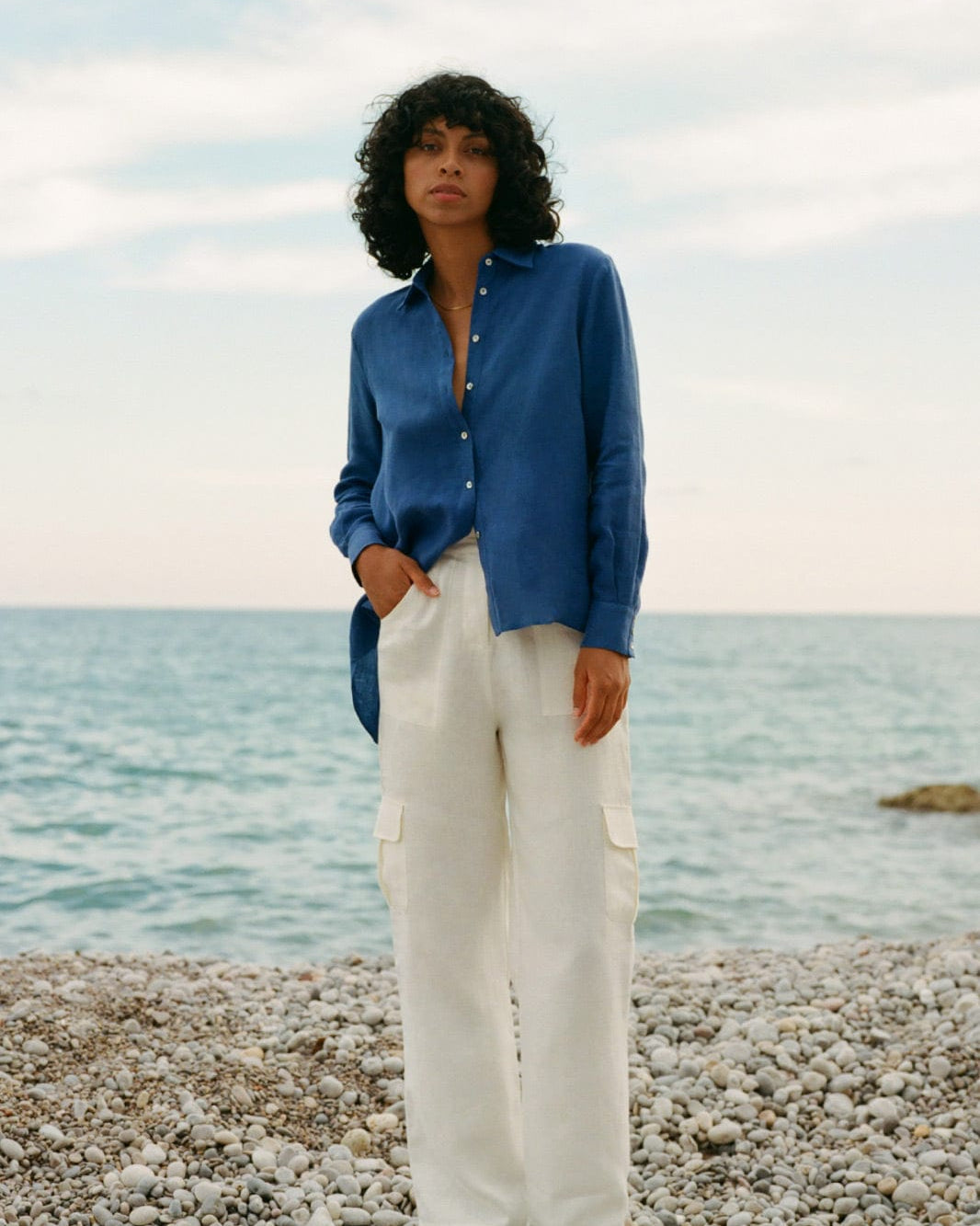 The Gina Oversized Shirt in Klein blue
