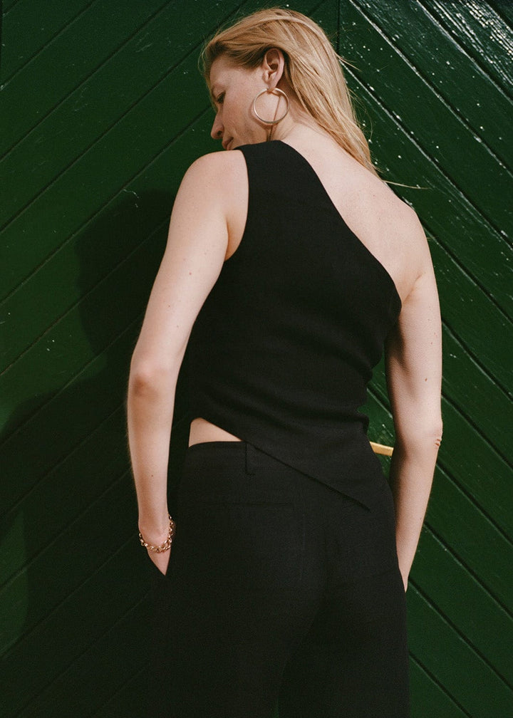 The Ava Asymmetric One-Shoulder Top in black