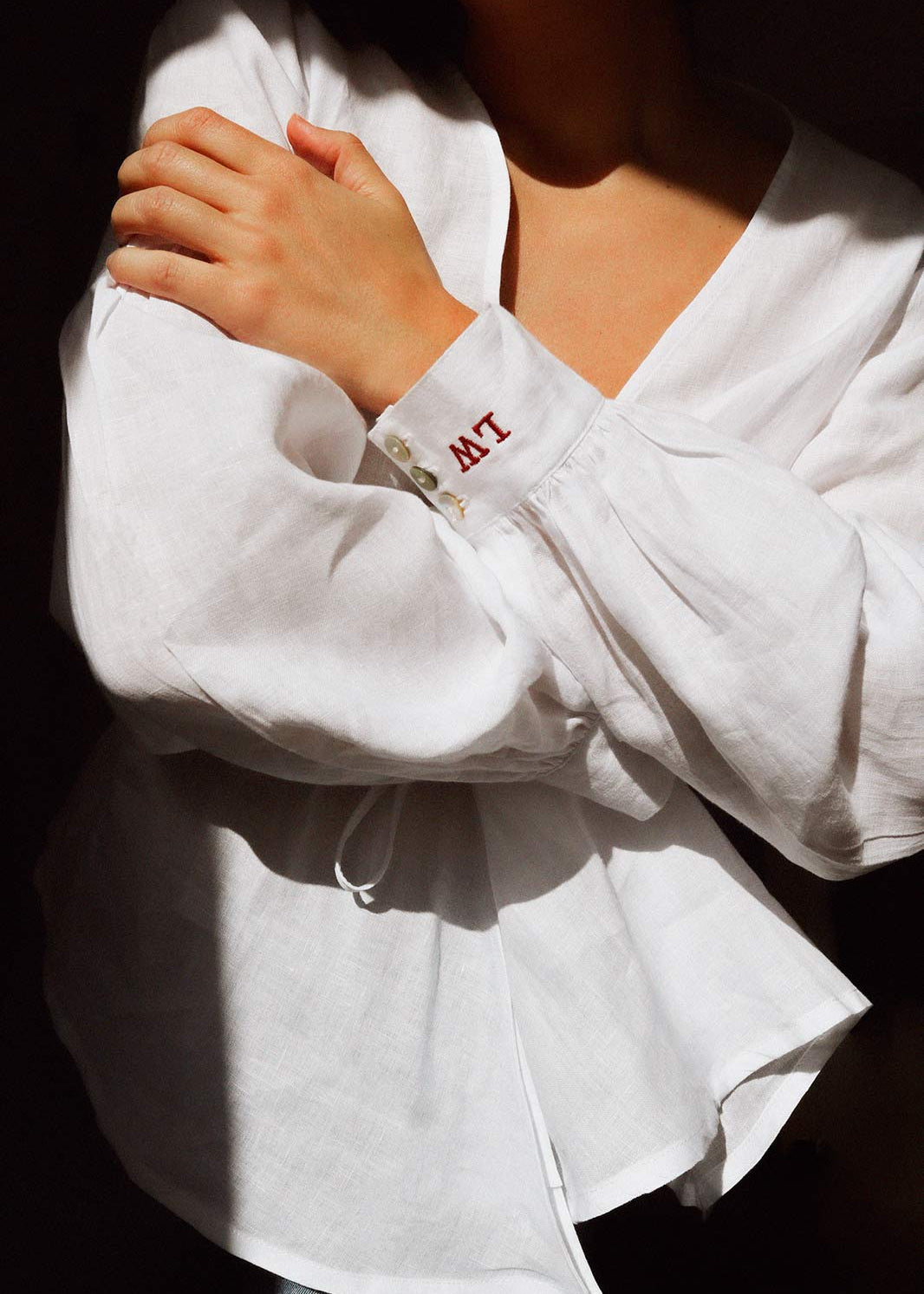 arkitaip Blouses M / With embroidery The Anna Linen Blouse in White