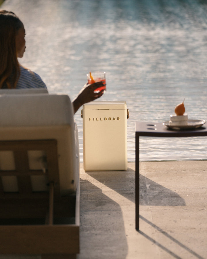 Drinks Box Cooler in Safari White