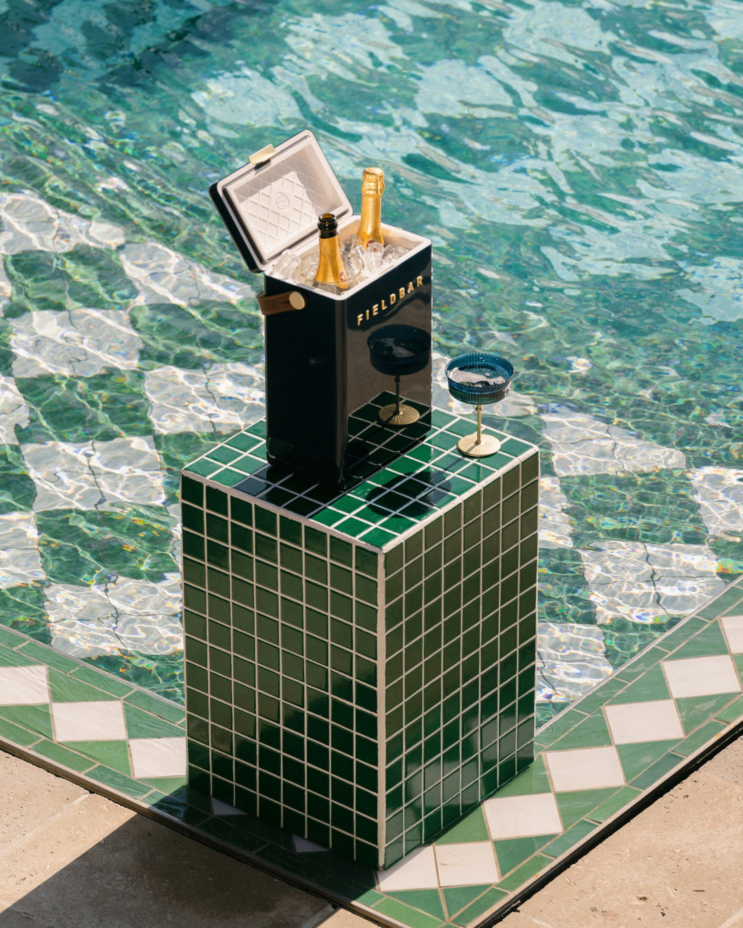 Drinks Box Cooler in Sea Boat Blue